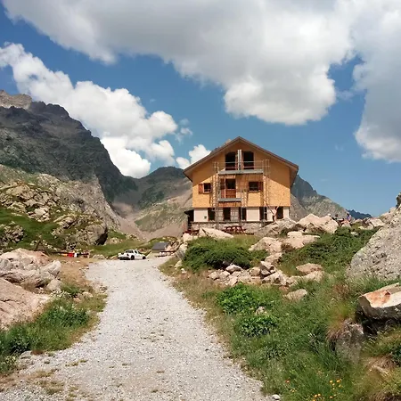 La Casa Dei Poeti Semesterbostad