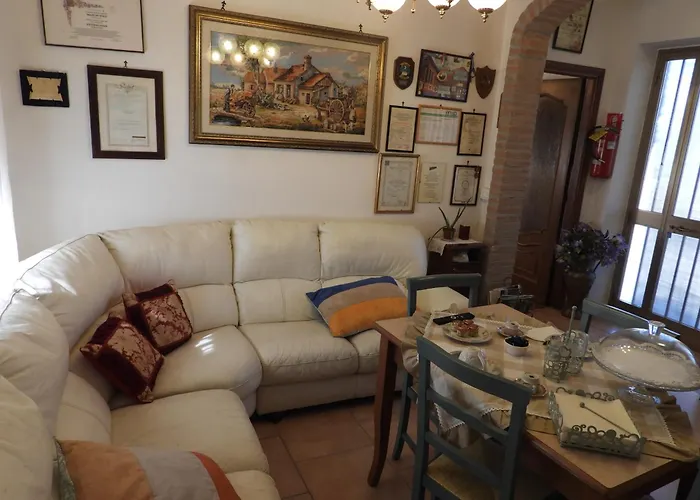 La Casa Dei Poeti Semesterbostad *